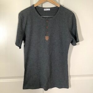 H2H Men's Knit T Shirt Size Medium 100% cotton Round Neck Button Detail